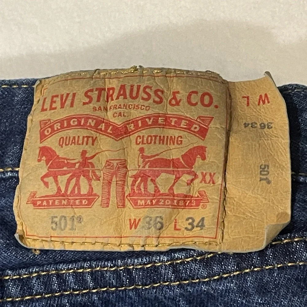 Levi's 501 Premium Jeans Mens W36 X L34 Button Fly Denim Blue Straight Leg